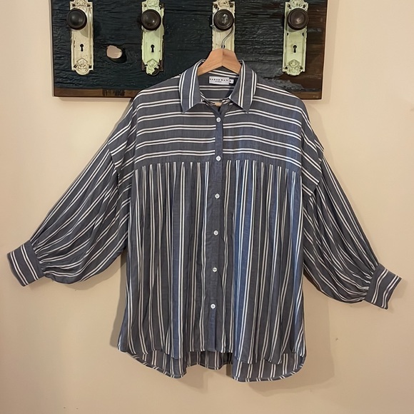 Harshman Randall Grey White Twin Striped Oversized Button Down Blouse Size Small - Picture 5 of 15